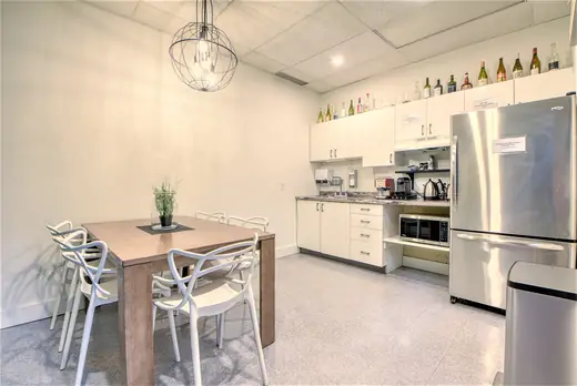 Fully equipped kitchen — Le 933